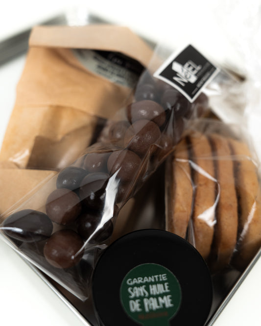 PRECOMMANDE - BOITE LE CHAUDRON  Panier garni boite métal CHOIX 2 (Amandes-Noisettes)
